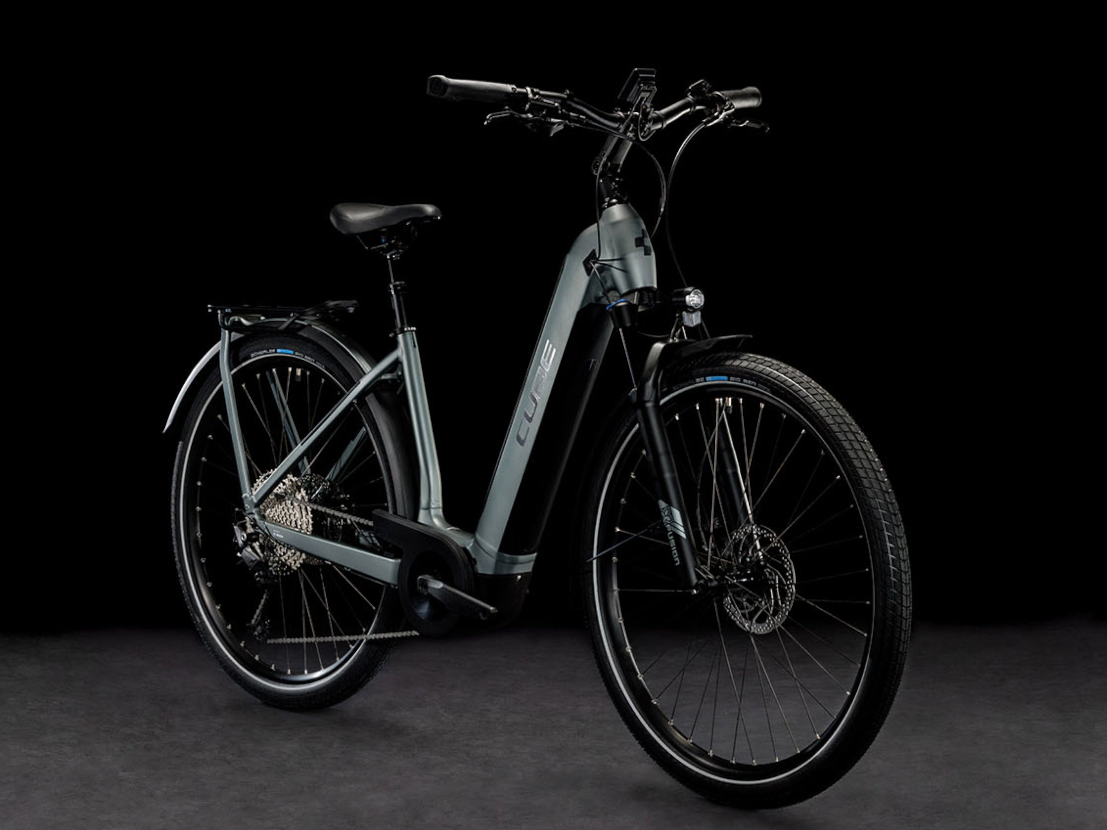 Cube Kathmandu Hybrid Pro 625 | Easy Entry
