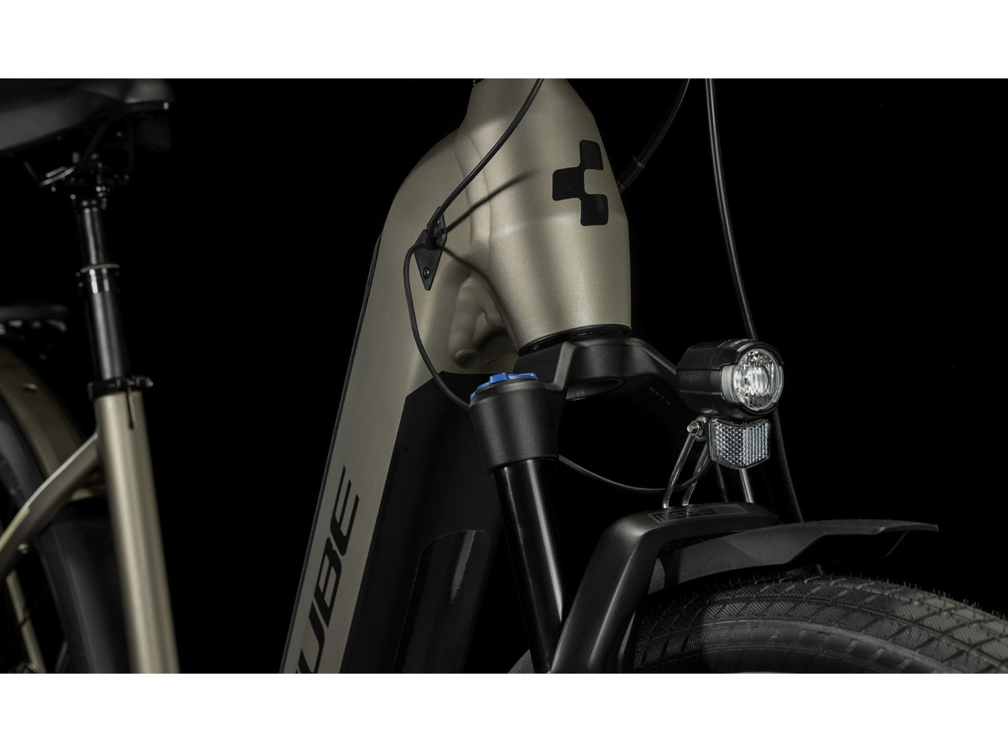Cube Kathmandu Hybrid Pro 625 | Easy Entry