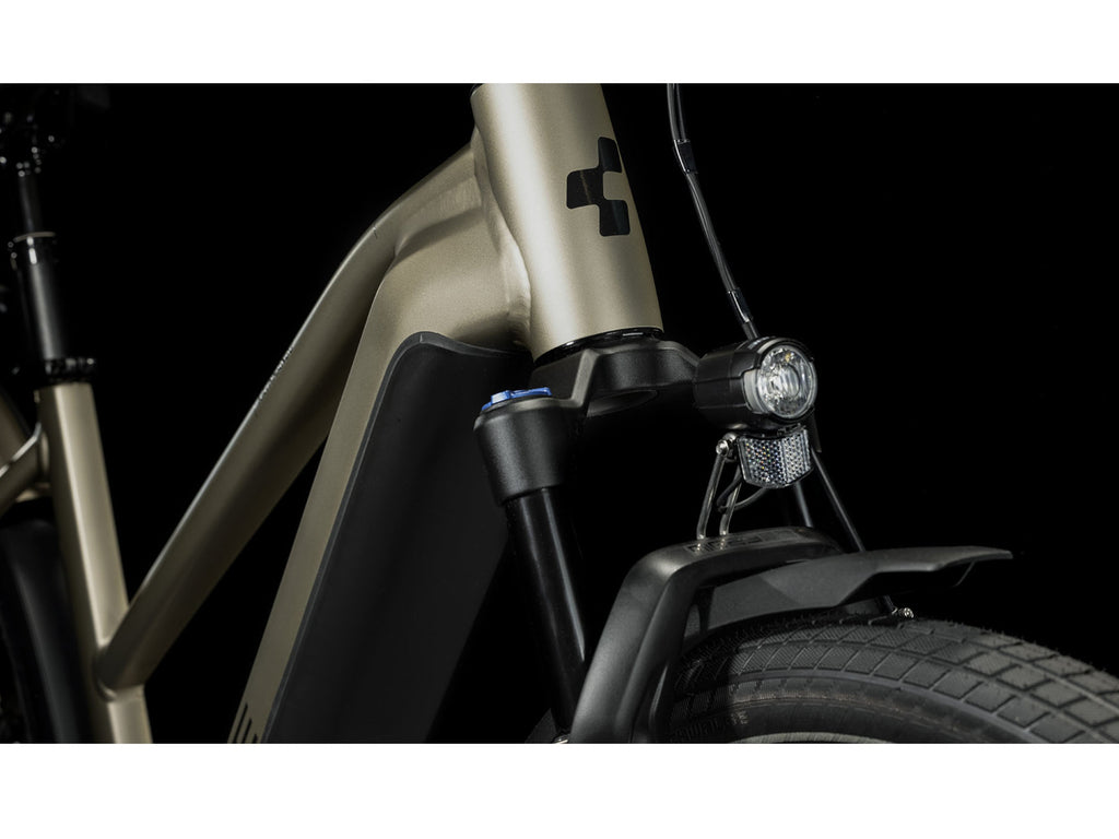 Cube Kathmandu Hybrid Pro 625 | Trapeze Frame