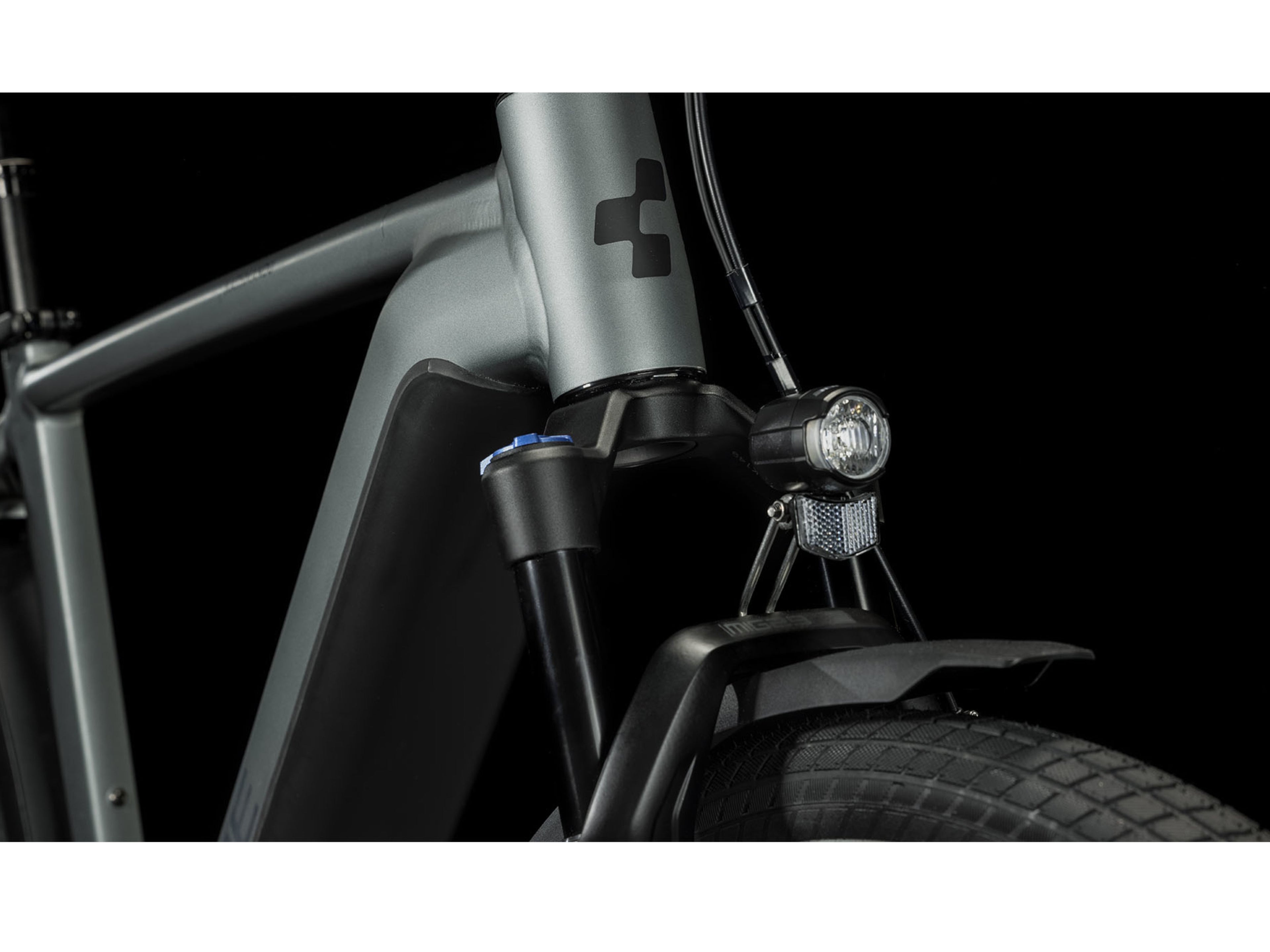 Cube Kathmandu Hybrid Pro 625