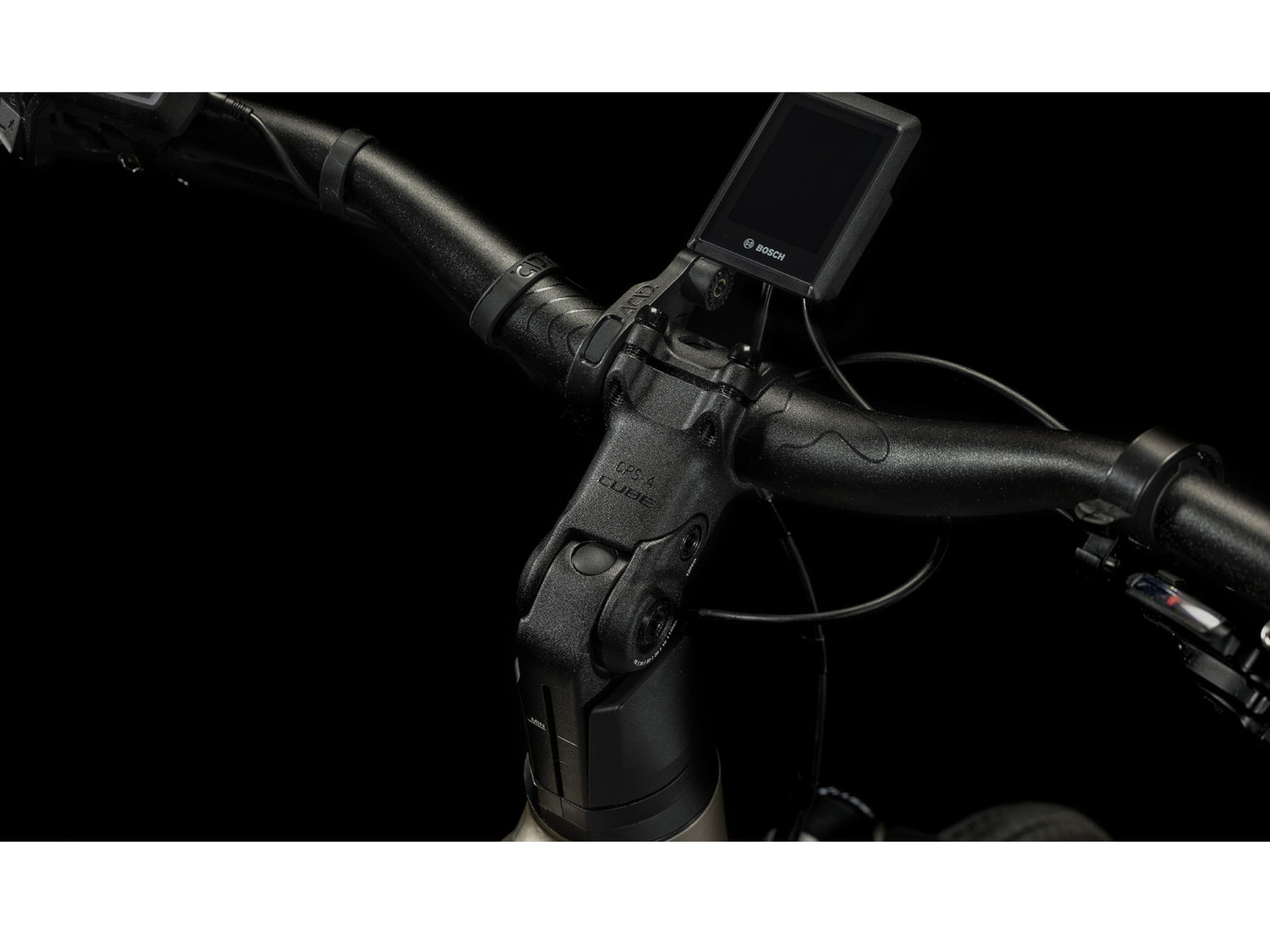 Cube Kathmandu Hybrid Pro 625
