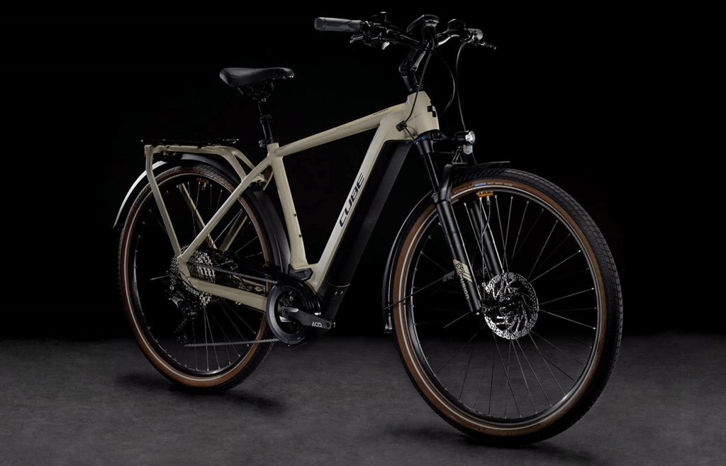 Cube Kathmandu Hybrid Pro 625