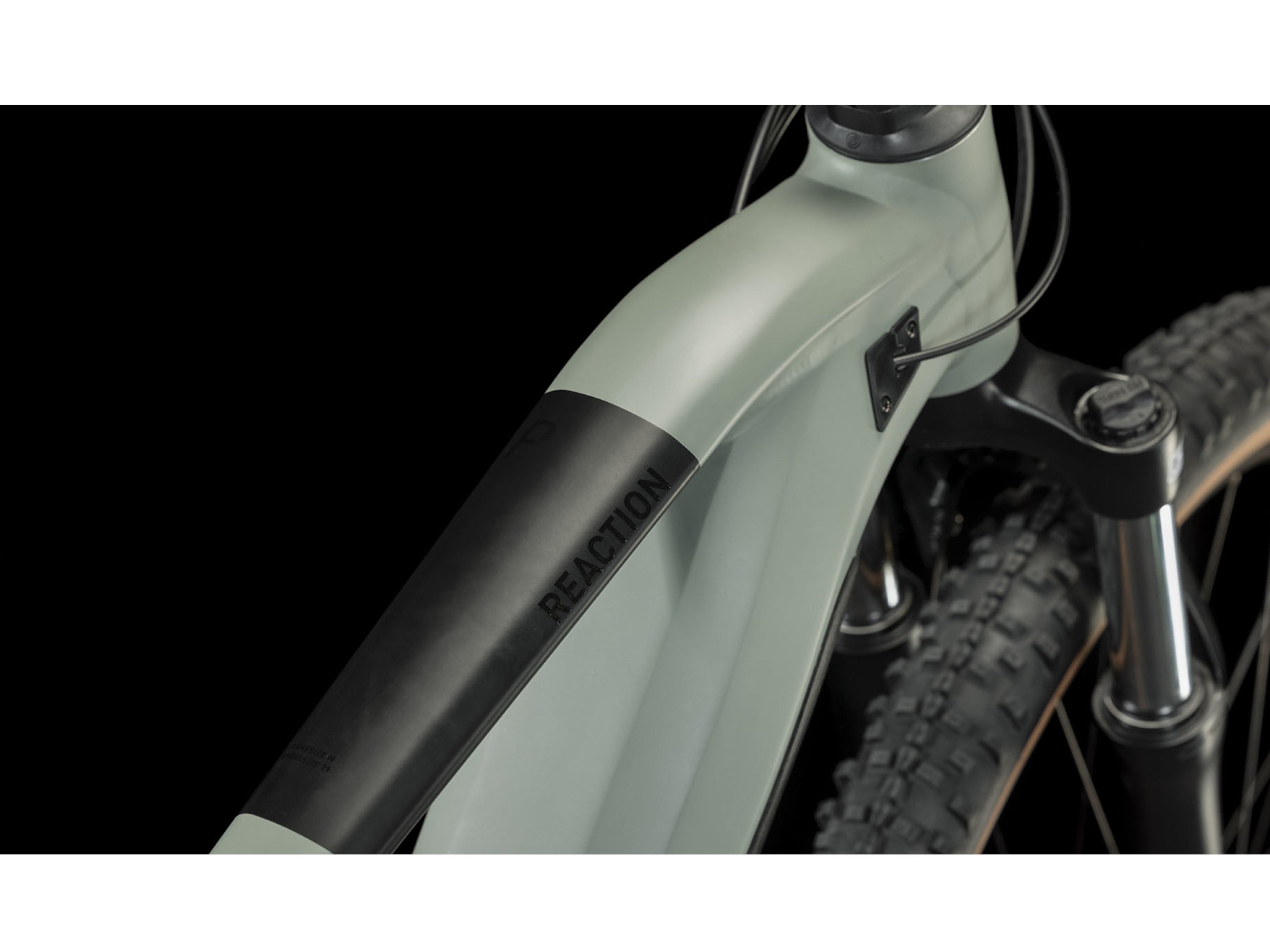 Cube Reaction Hybrid Performance 500