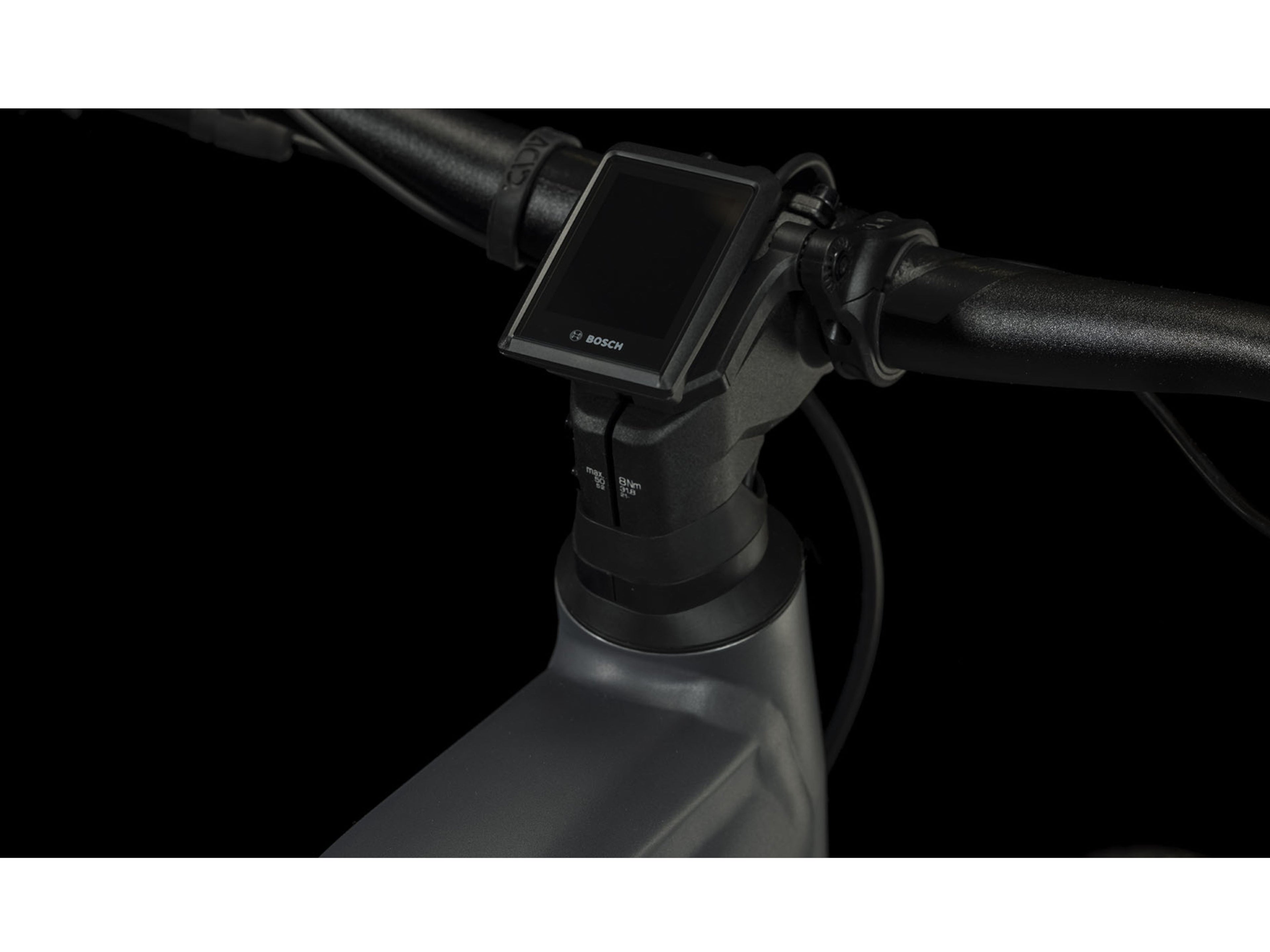Cube Reaction Hybrid SLT 750