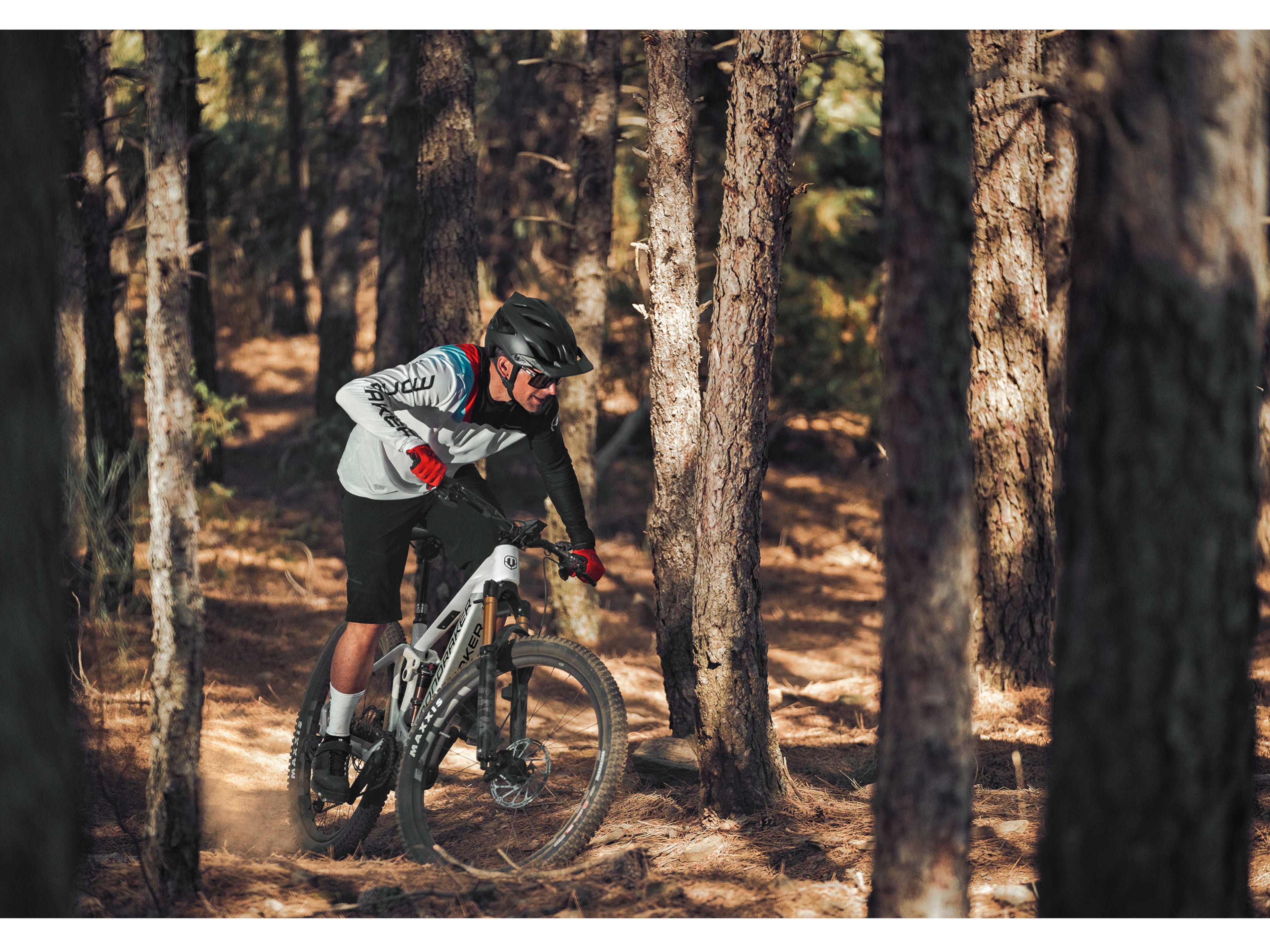 Mondraker Dusk RR SE